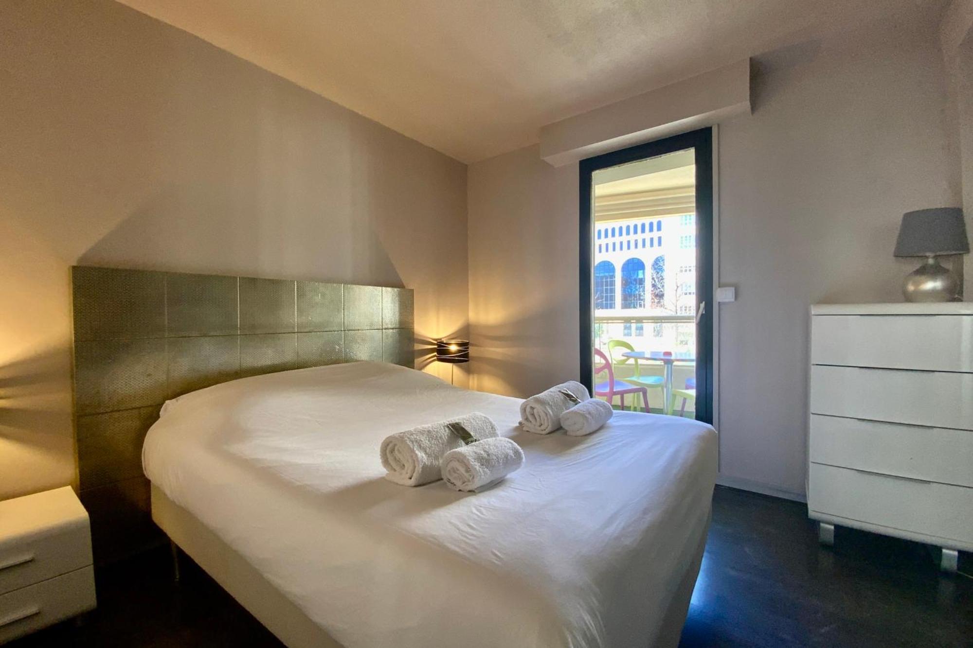 L' Antigone - Air Conditioning Wifi And Parking! มงต์เปอลิเยร์ ภายนอก รูปภาพ